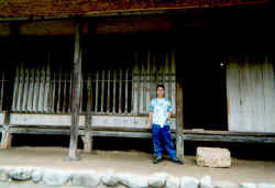 keenane.jpg (27547 bytes)